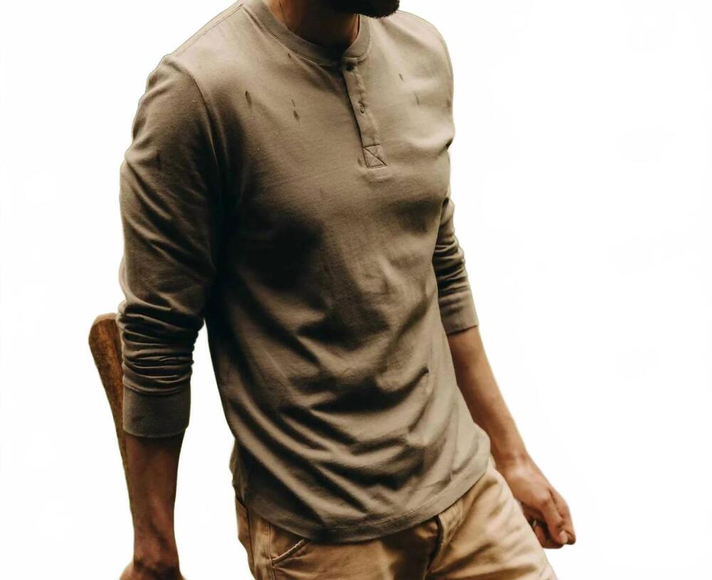 NEW TAYLOR STITCH organic cotton henley tee in sage